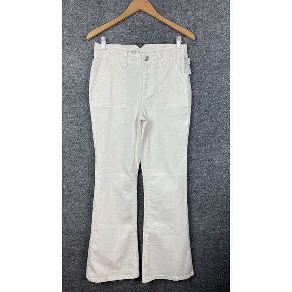 Maurices Denim - M Jeans by Maurices Super High Rise Flare White Jeans Women's 8 Regular